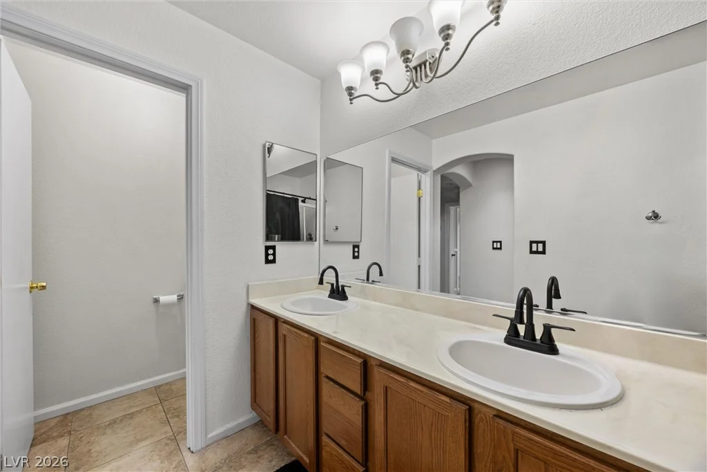 6880 Silver Eagle, Las Vegas, NV 89122
