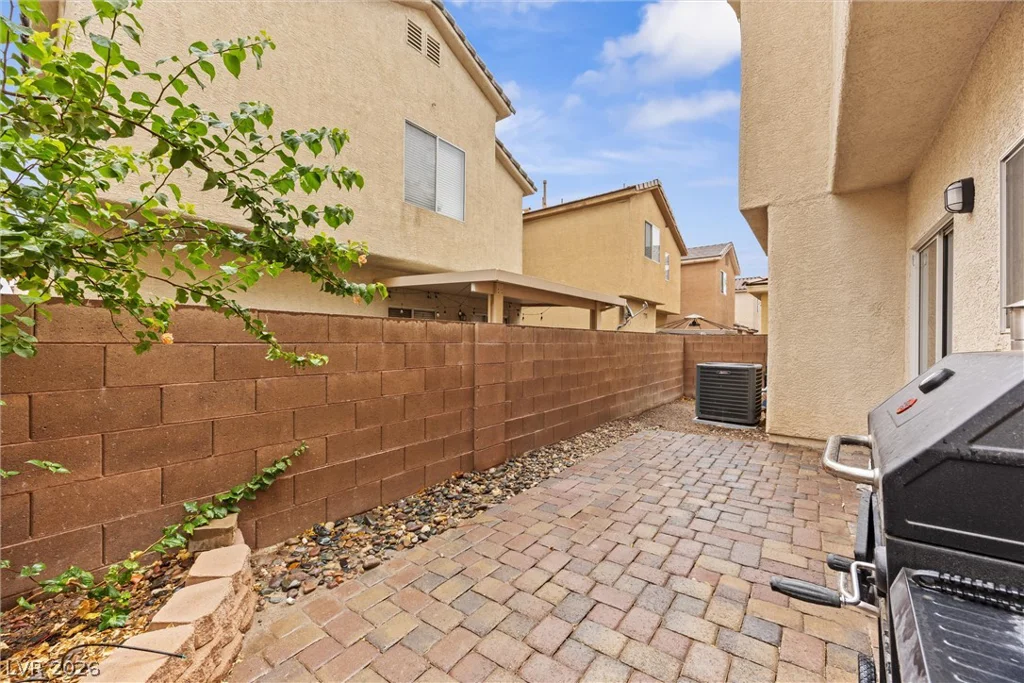 6880 Silver Eagle, Las Vegas, NV 89122