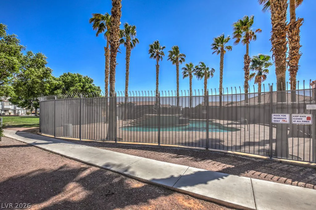 3318 Decatur, Las Vegas, NV 89130