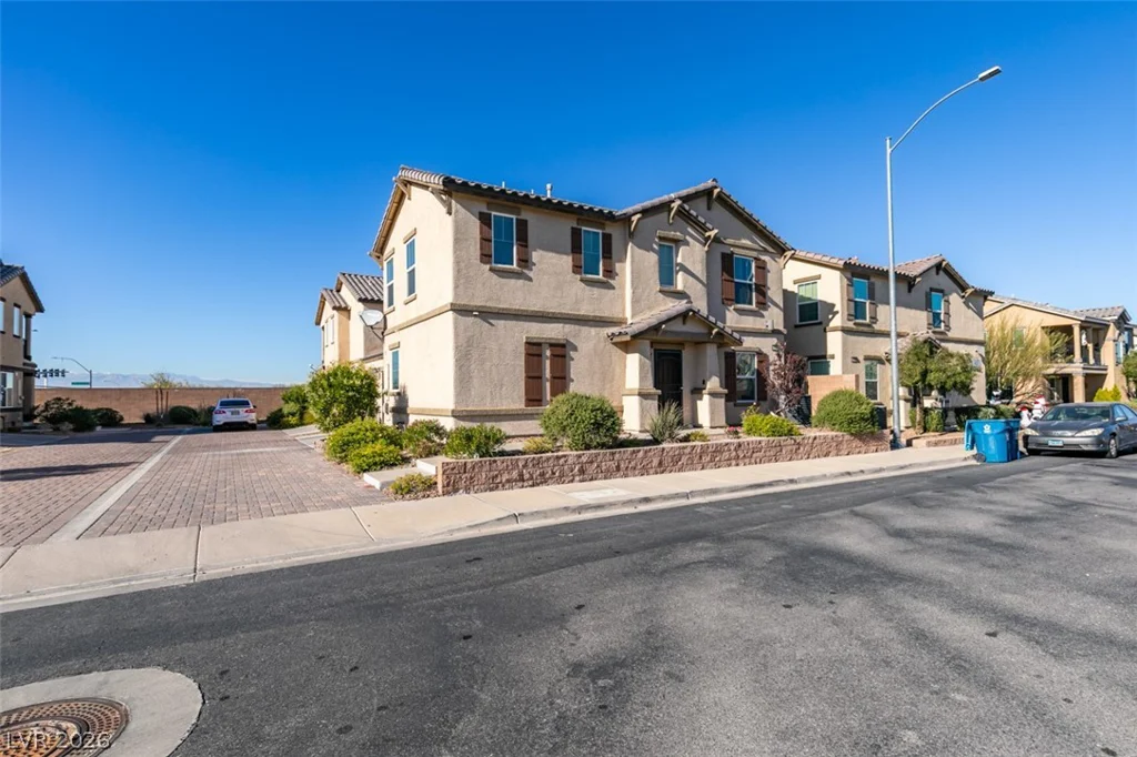 1029 Spotted Saddle, Henderson, NV 89015