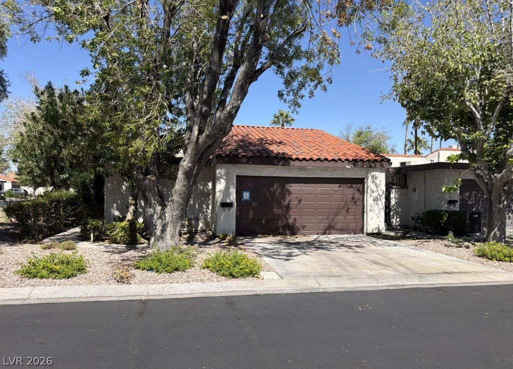 2438 El Paseo, Las Vegas, NV 89121