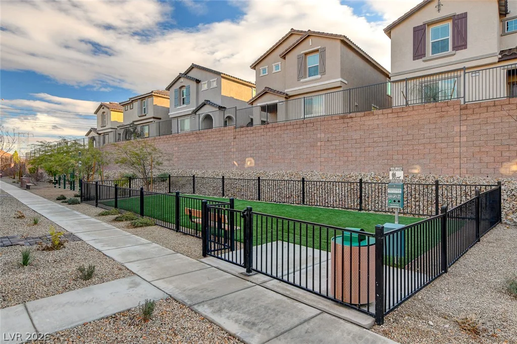 1372 Graphite, Henderson, NV 89002
