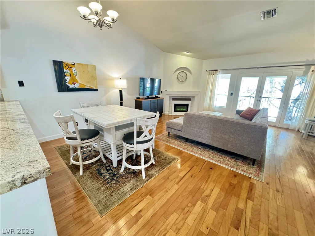 7652 Rolling View, Las Vegas, NV 89149