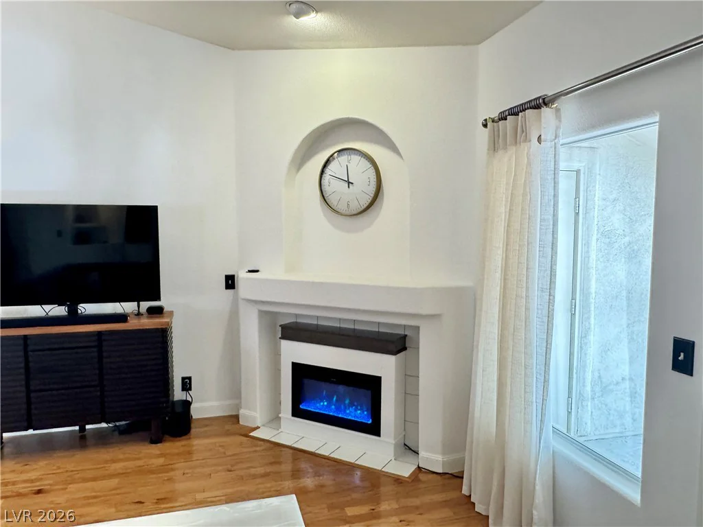 7652 Rolling View, Las Vegas, NV 89149