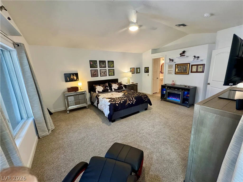 7652 Rolling View, Las Vegas, NV 89149