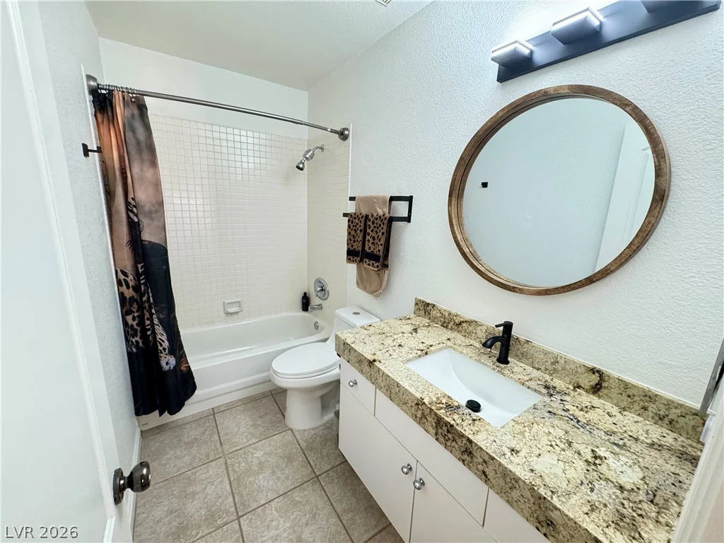 7652 Rolling View, Las Vegas, NV 89149