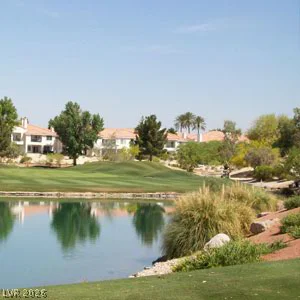 7652 Rolling View, Las Vegas, NV 89149