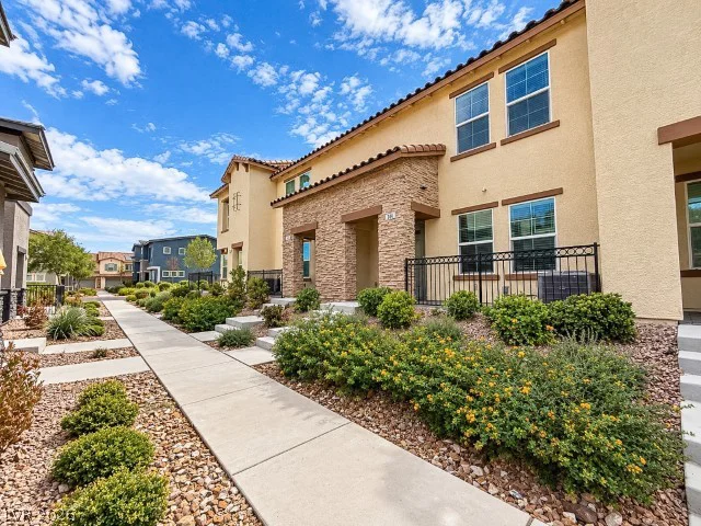 344 Pacific Sparrow, Henderson, NV 89011