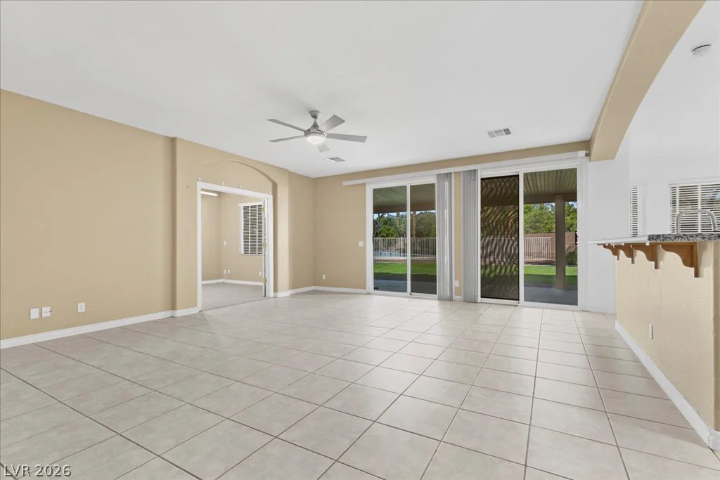 7140 Sudley, Las Vegas, NV 89131