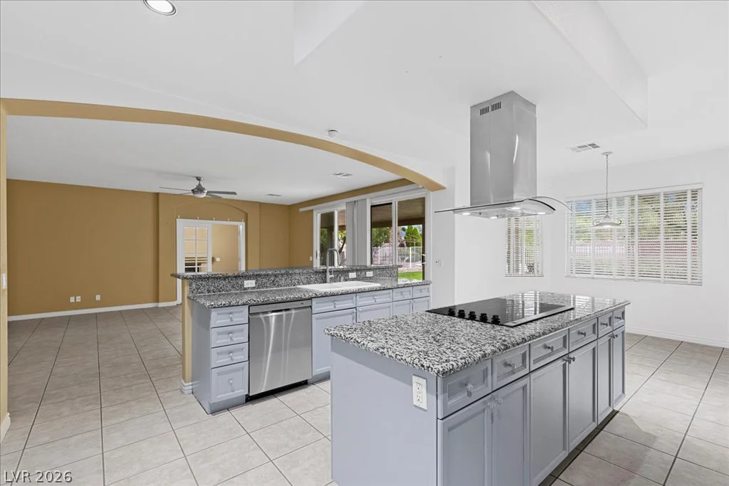 7140 Sudley, Las Vegas, NV 89131