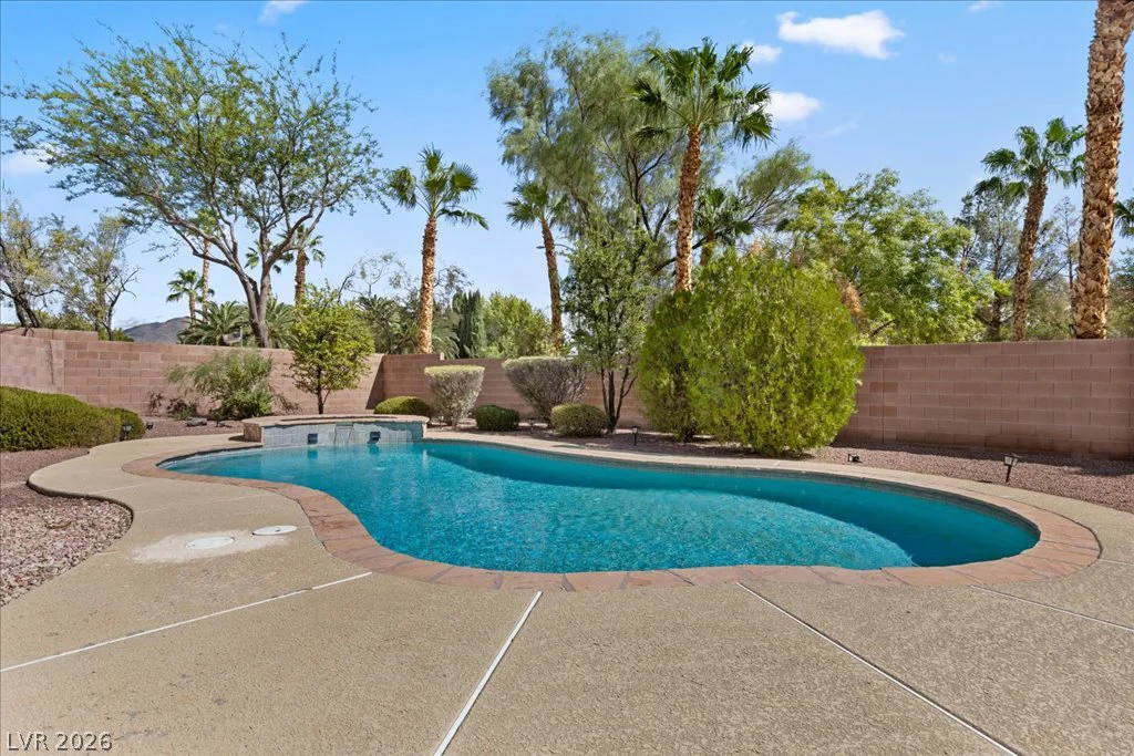 7140 Sudley, Las Vegas, NV 89131