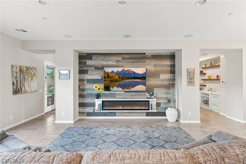 6125 Pebble Glen, Las Vegas, NV 89149