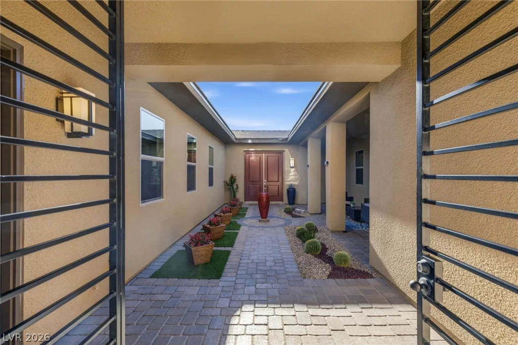 6125 Pebble Glen, Las Vegas, NV 89149