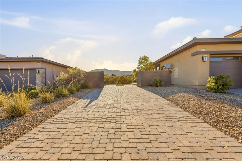 6125 Pebble Glen, Las Vegas, NV 89149