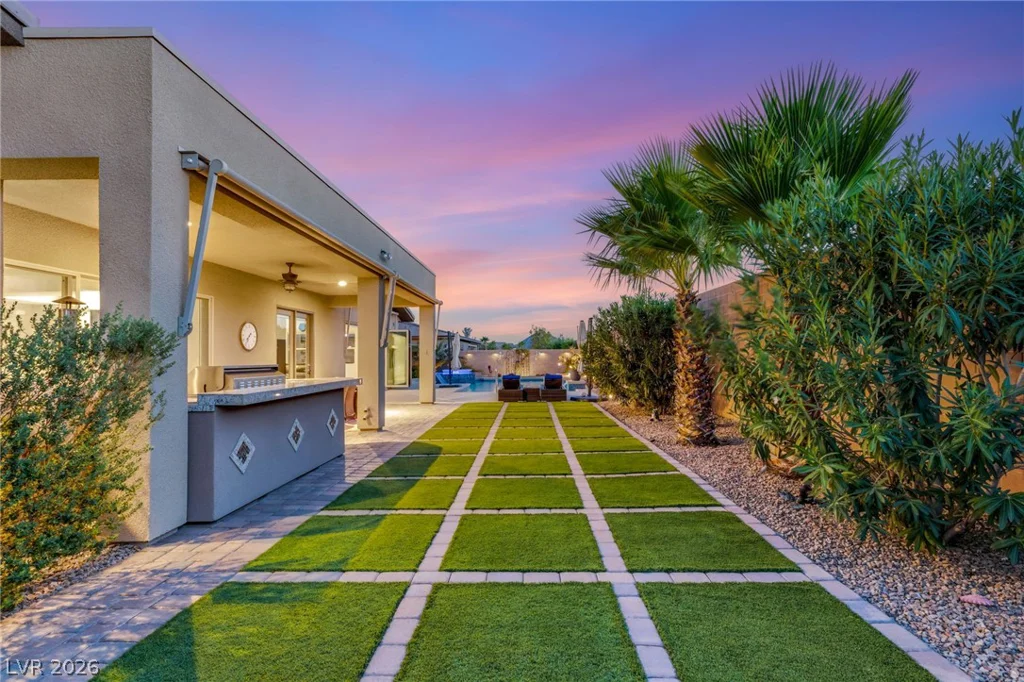 6125 Pebble Glen, Las Vegas, NV 89149