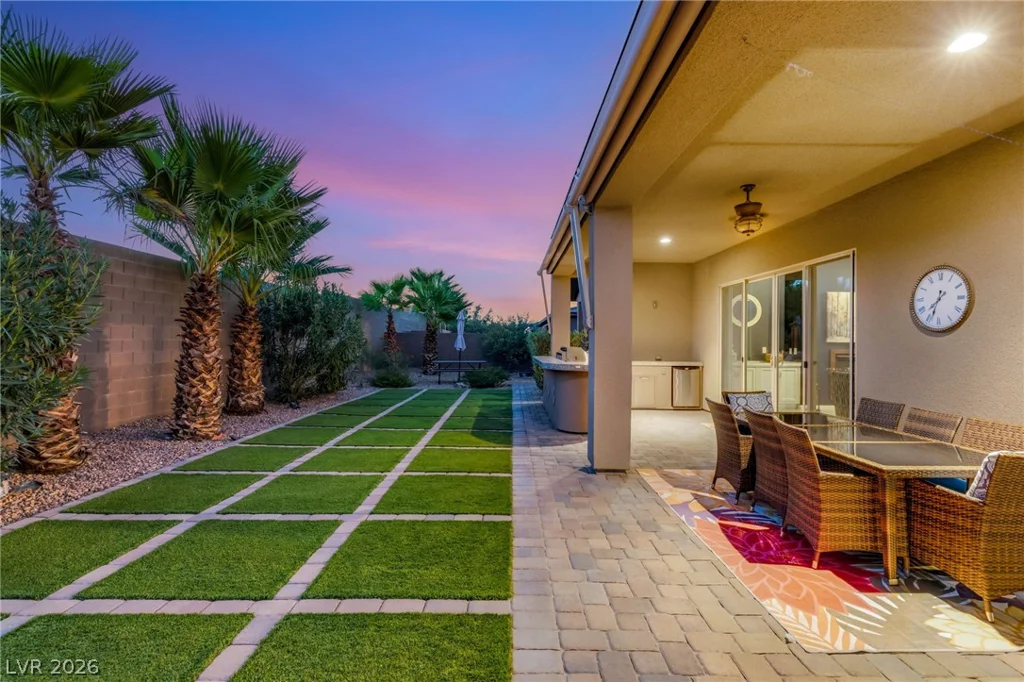6125 Pebble Glen, Las Vegas, NV 89149