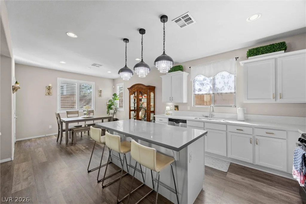 10195 Sunny Peak, Las Vegas, NV 89148
