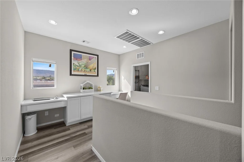 10195 Sunny Peak, Las Vegas, NV 89148