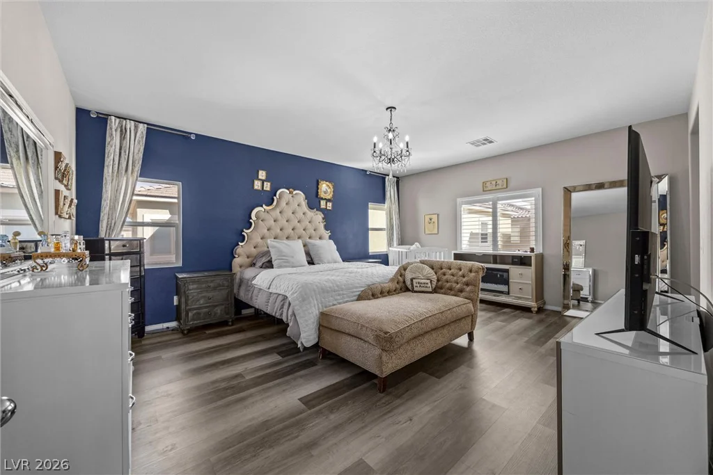 10195 Sunny Peak, Las Vegas, NV 89148