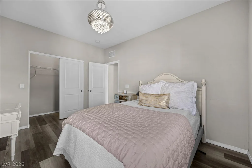 10195 Sunny Peak, Las Vegas, NV 89148