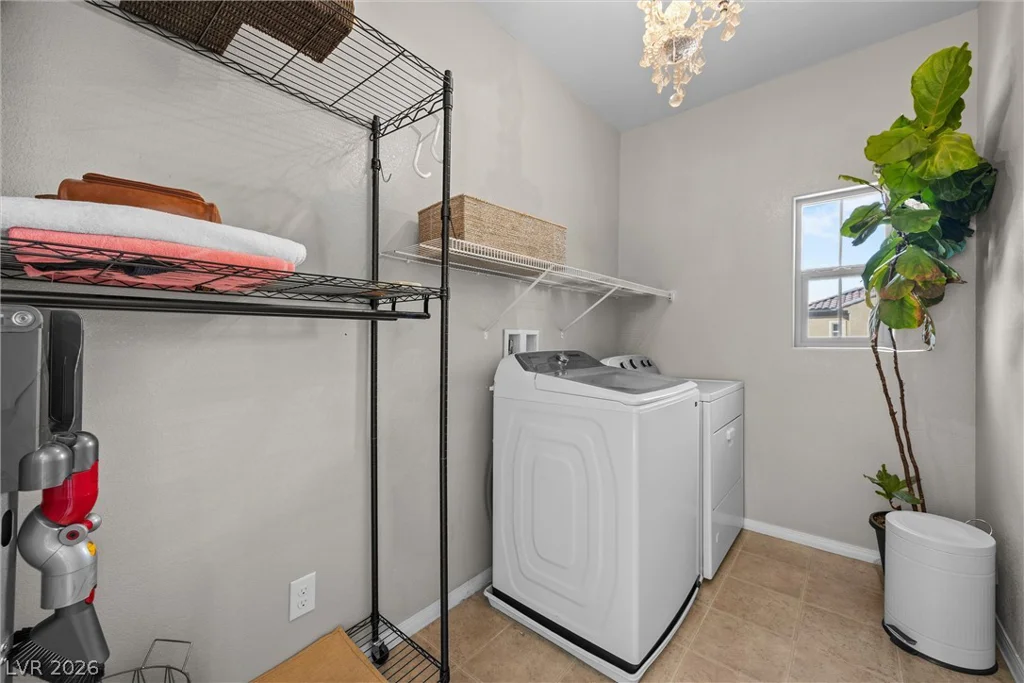 10195 Sunny Peak, Las Vegas, NV 89148