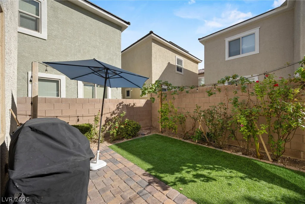 10195 Sunny Peak, Las Vegas, NV 89148