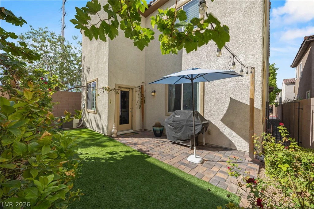 10195 Sunny Peak, Las Vegas, NV 89148