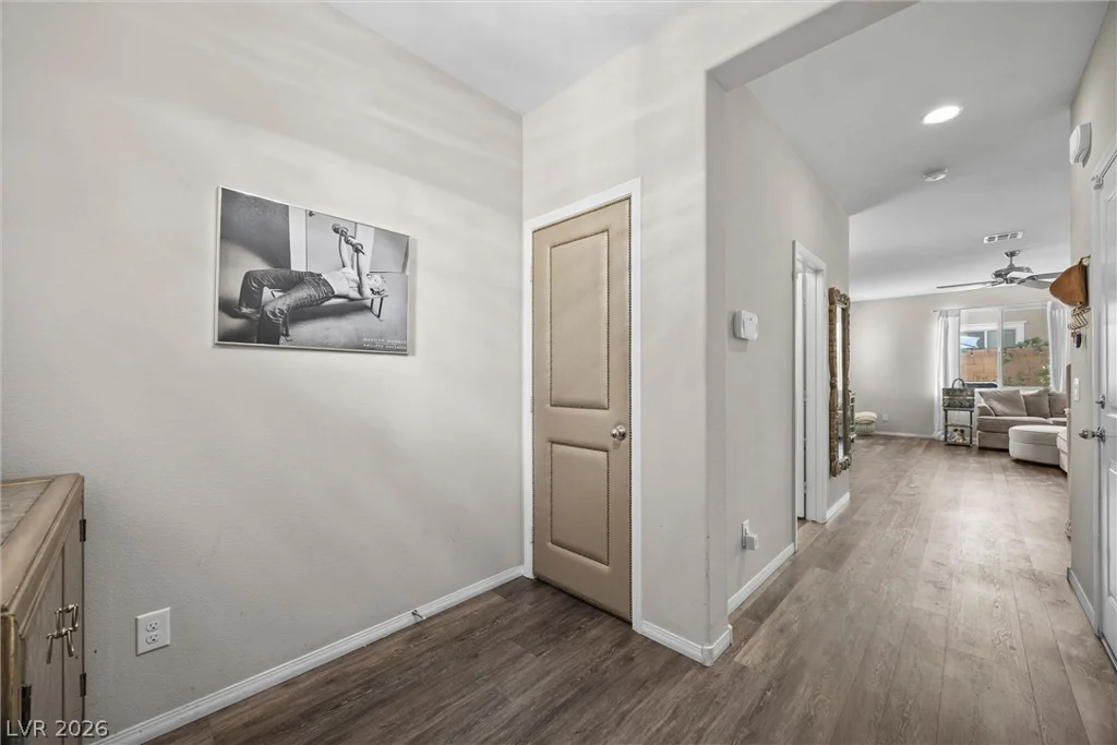 10195 Sunny Peak, Las Vegas, NV 89148