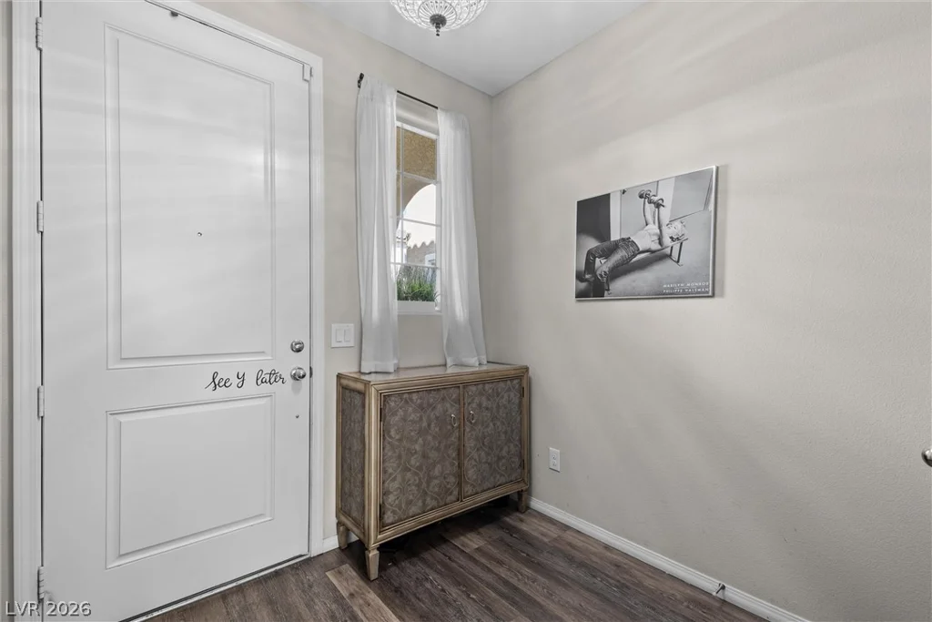 10195 Sunny Peak, Las Vegas, NV 89148