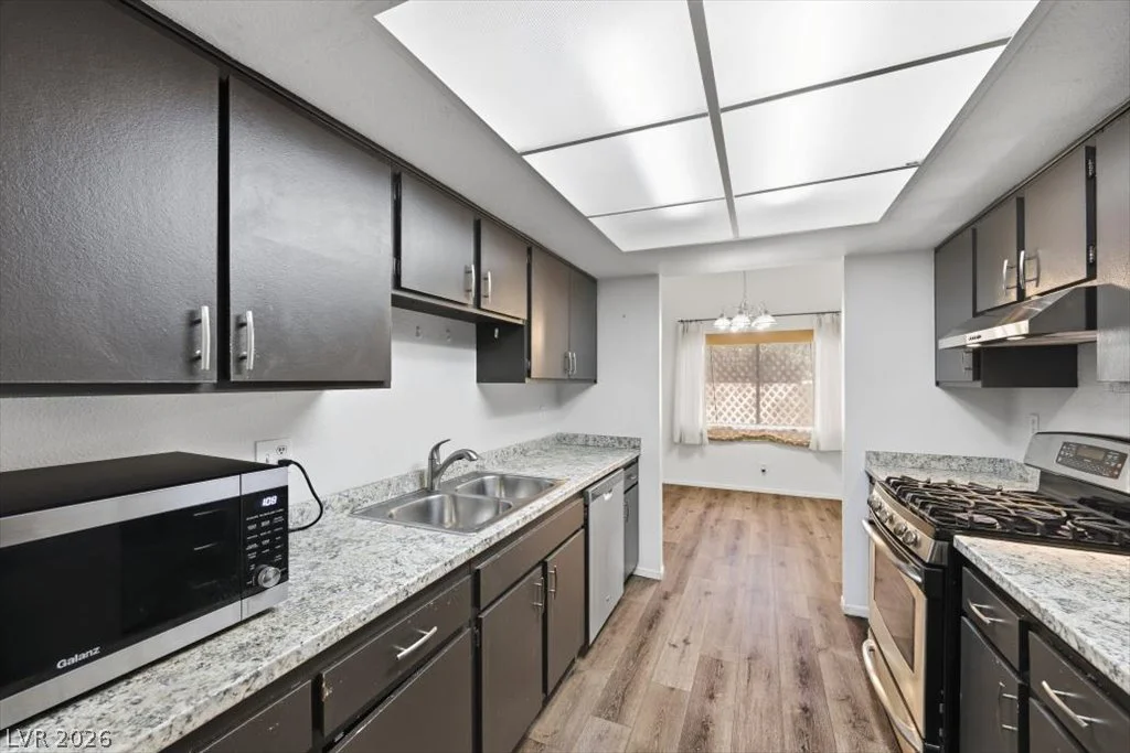 2261 Tall Pine, Las Vegas, NV 89108