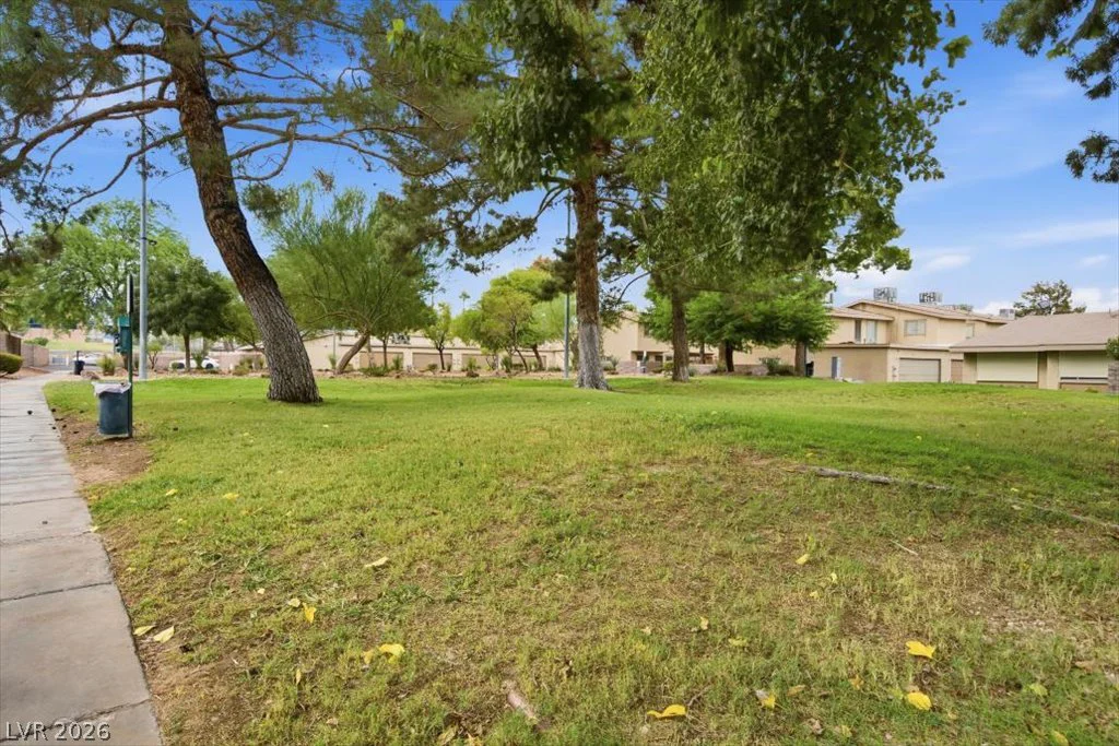 2261 Tall Pine, Las Vegas, NV 89108