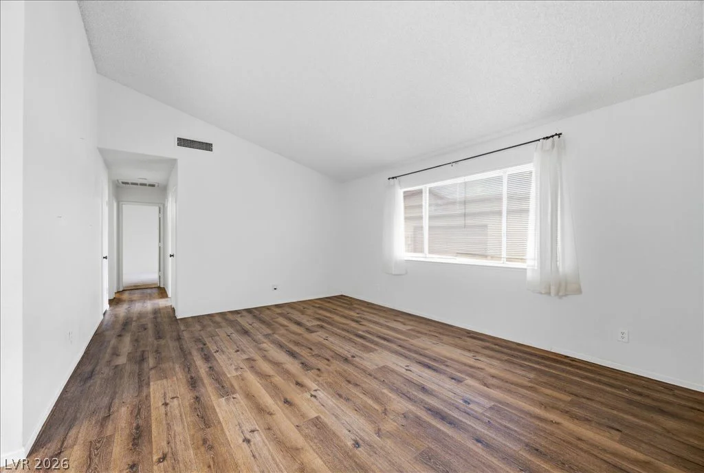 2261 Tall Pine, Las Vegas, NV 89108