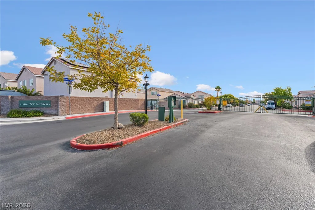5348 Reardon, North Las Vegas, NV 89031
