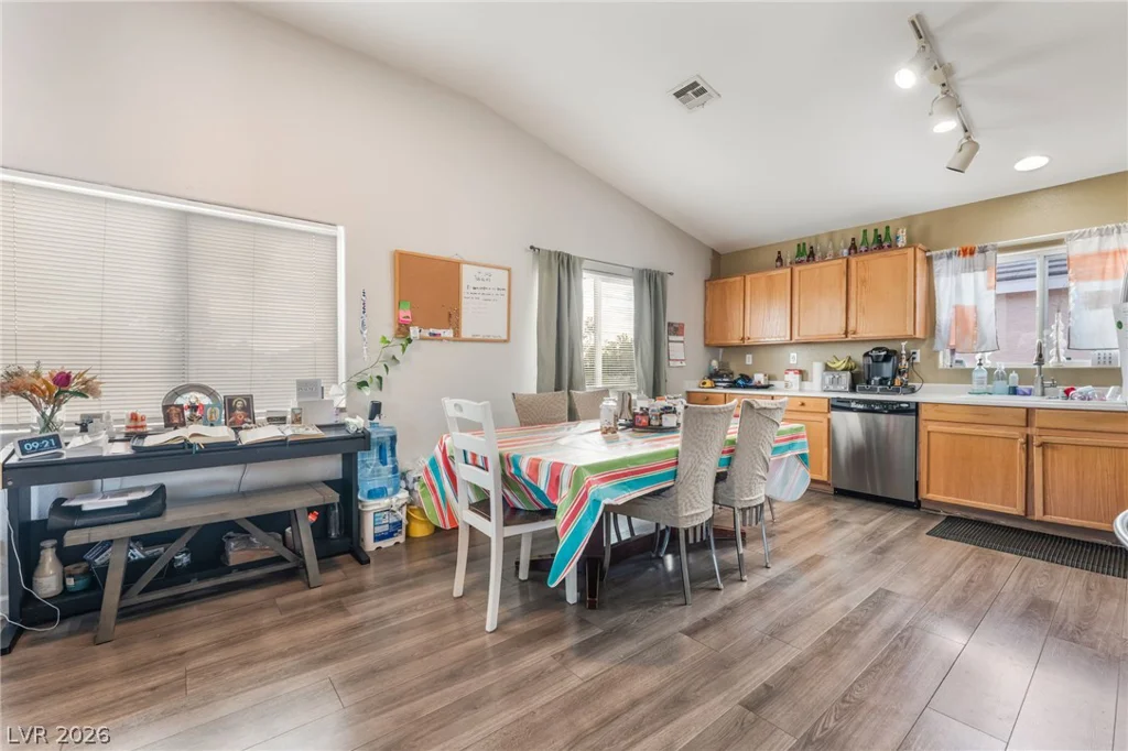 5348 Reardon, North Las Vegas, NV 89031