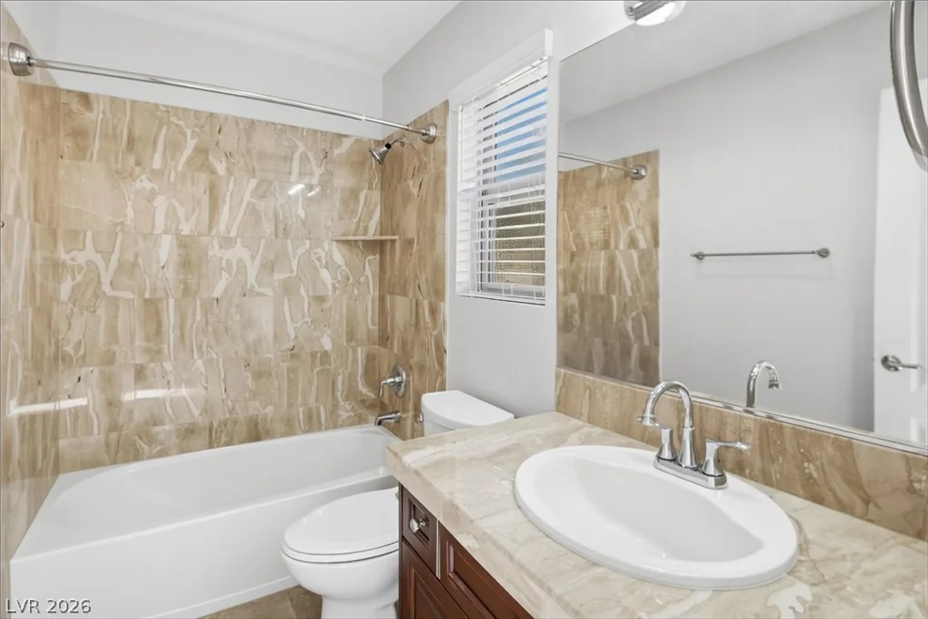 7763 Roaring Springs, Las Vegas, NV 89113