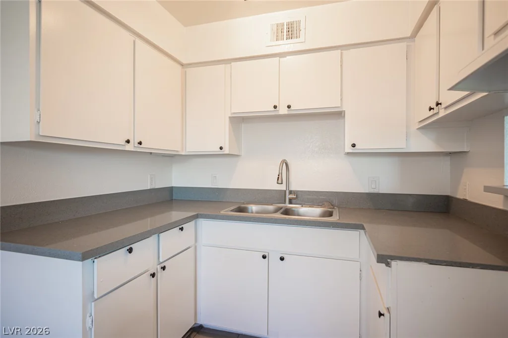 4920 Stanley, Las Vegas, NV 89115