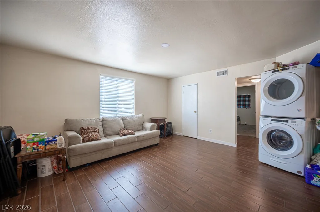 4920 Stanley, Las Vegas, NV 89115