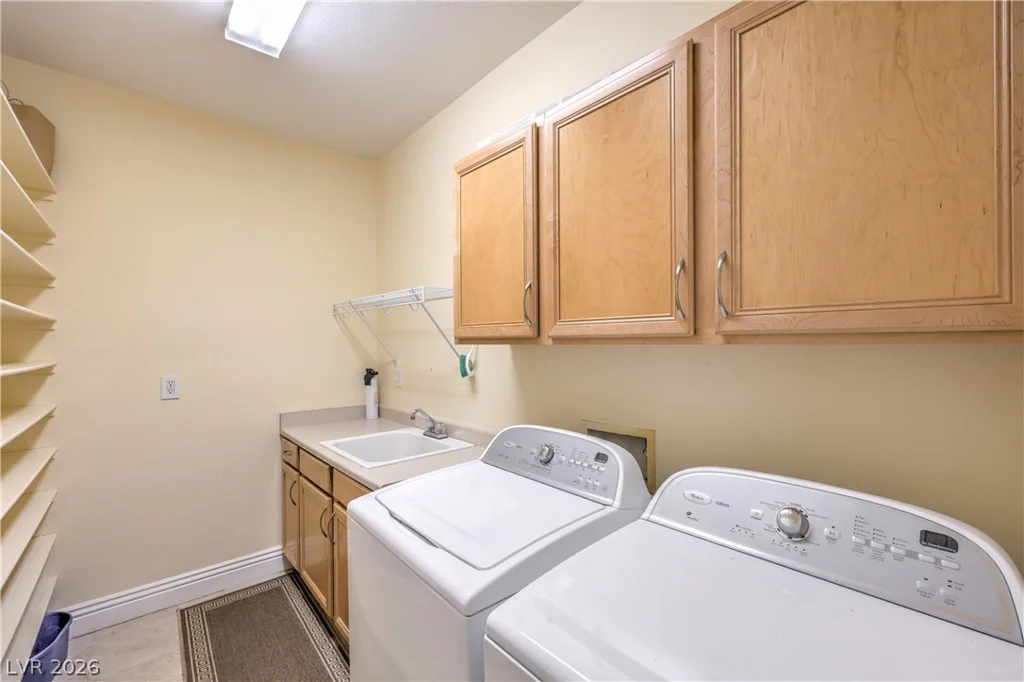 1009 Jennis Silver, Las Vegas, NV 89145