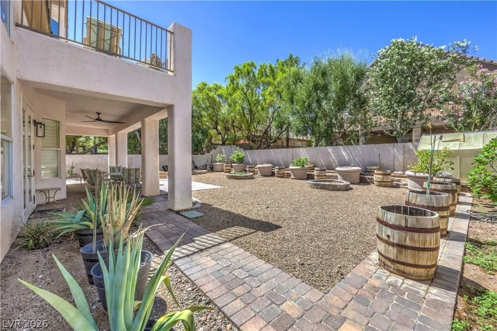 1009 Jennis Silver, Las Vegas, NV 89145