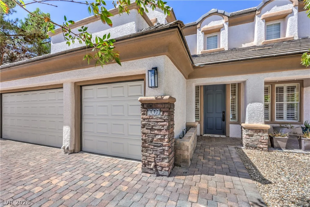 1009 Jennis Silver, Las Vegas, NV 89145