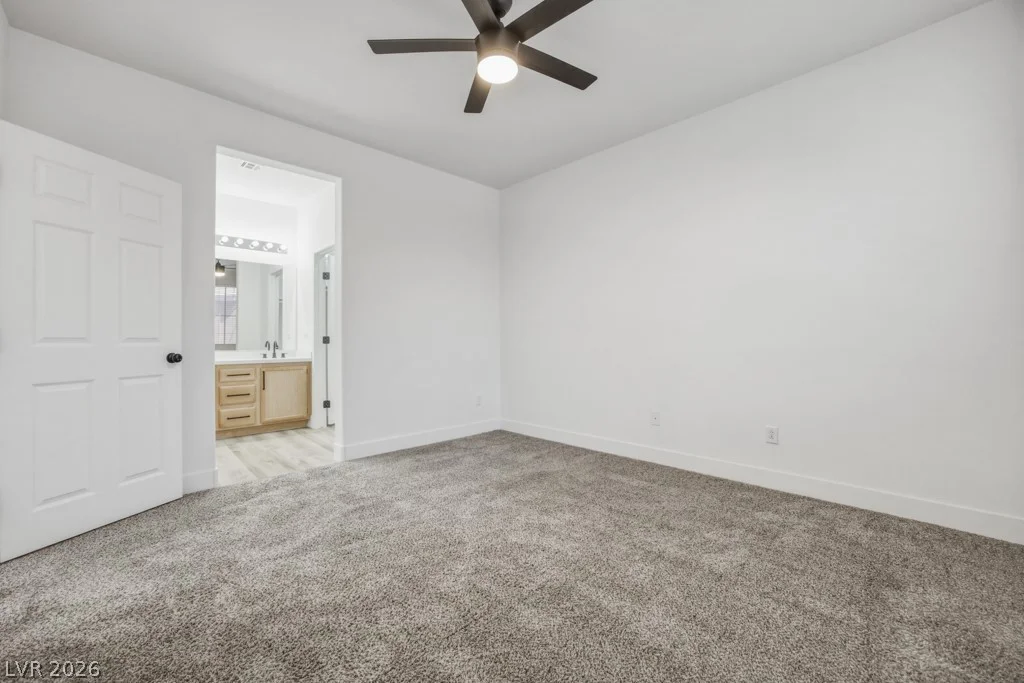 10180 Delray Beach, Las Vegas, NV 89129