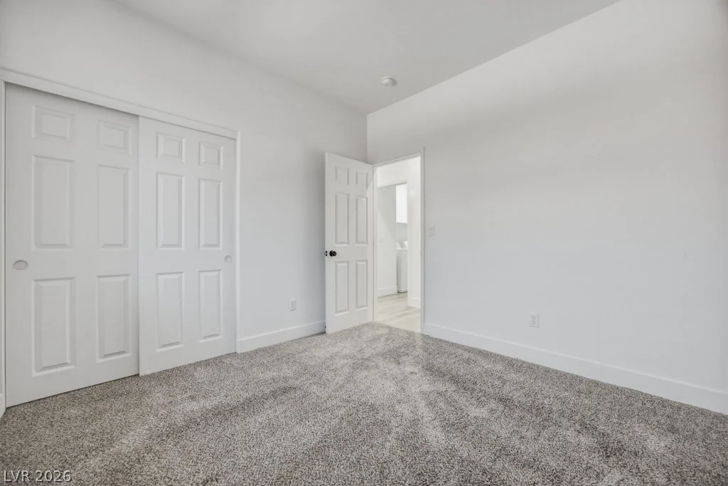 10180 Delray Beach, Las Vegas, NV 89129