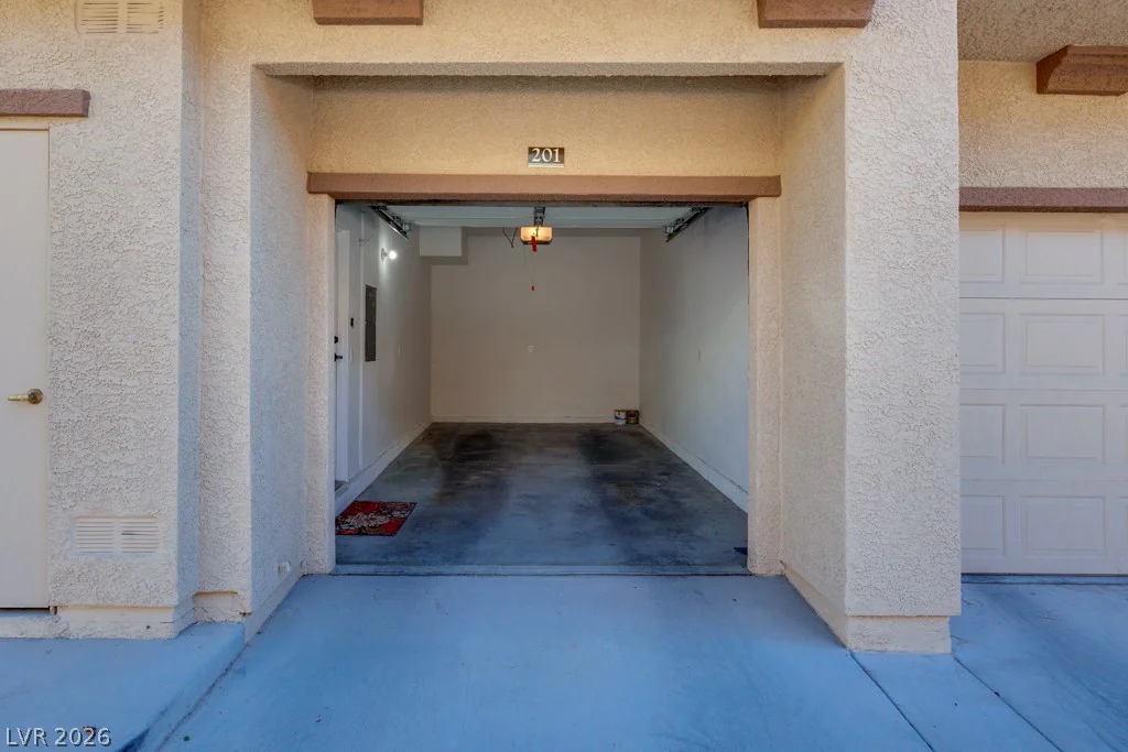 10180 Delray Beach, Las Vegas, NV 89129