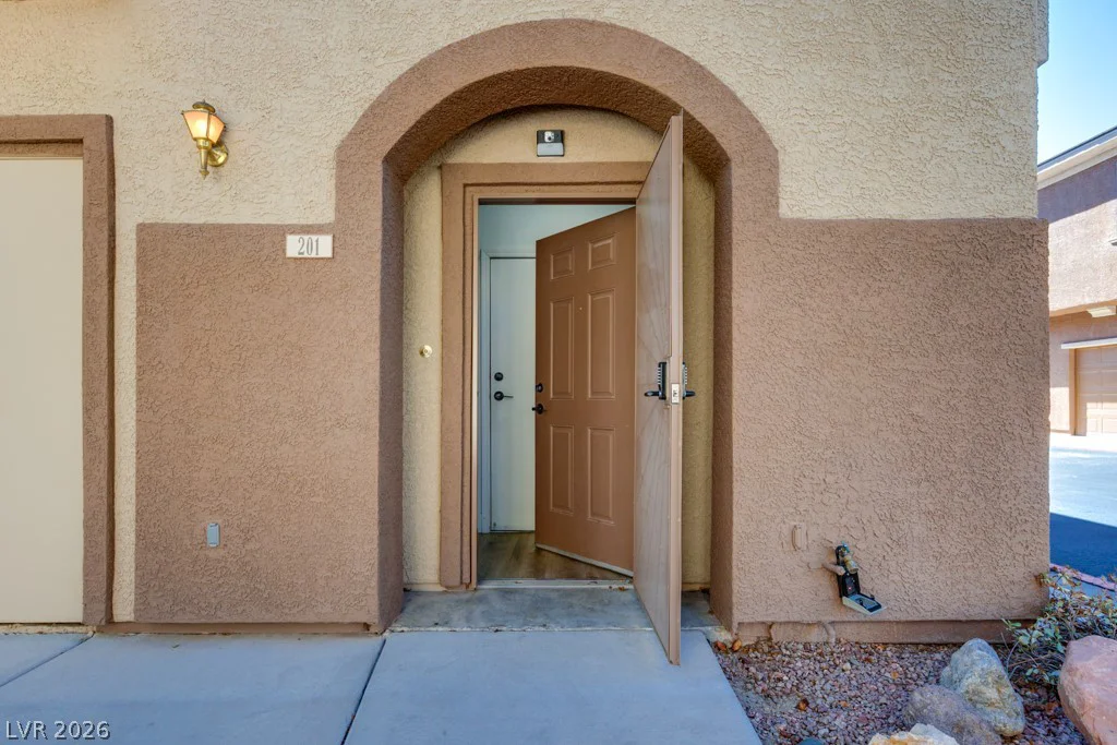 10180 Delray Beach, Las Vegas, NV 89129