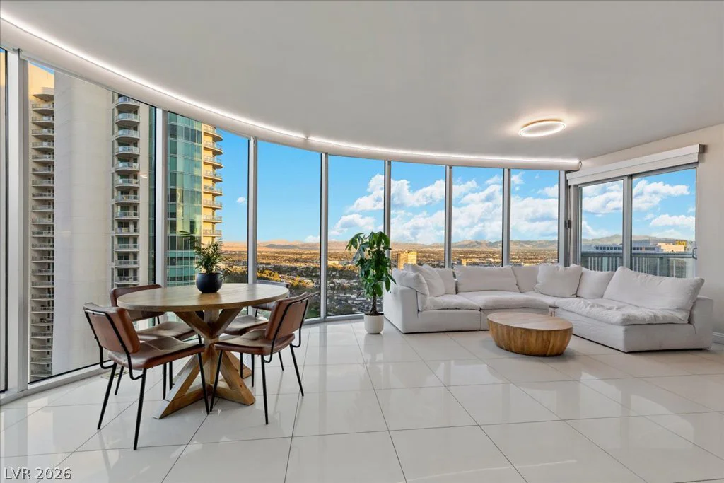 222 Karen, Las Vegas, NV 89109