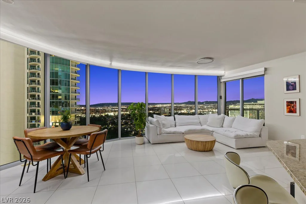 222 Karen, Las Vegas, NV 89109