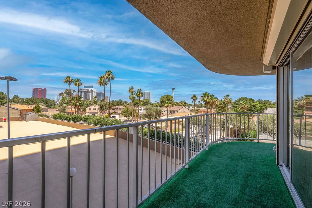 3111 Bel Air, Las Vegas, NV 89109