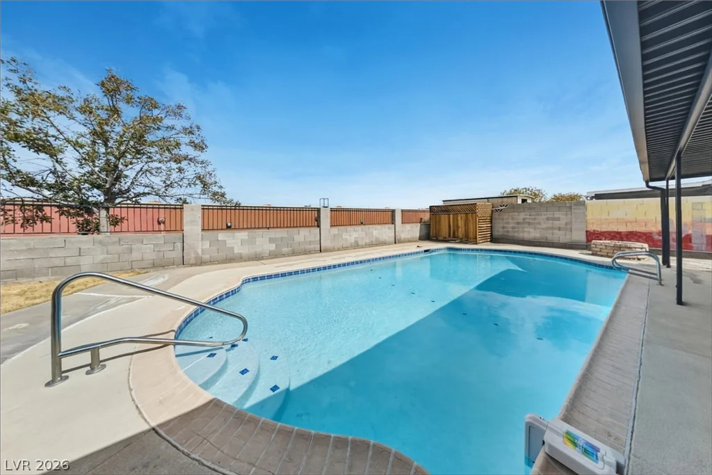 627 Valley View, Henderson, NV 89002