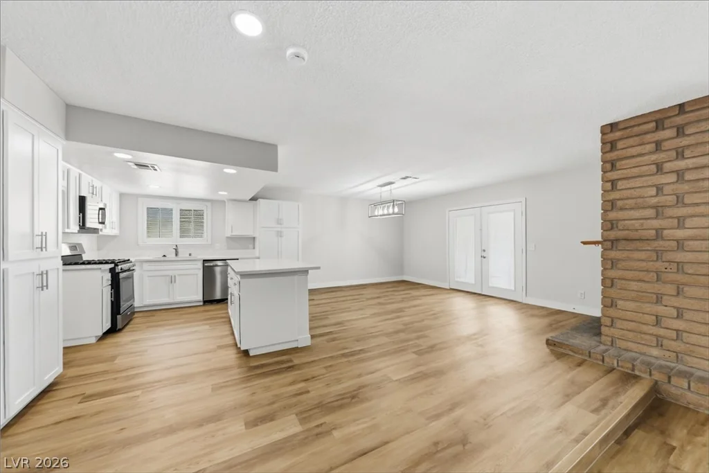 627 Valley View, Henderson, NV 89002
