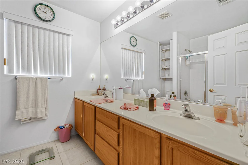 815 Roaring Falls, Henderson, NV 89052